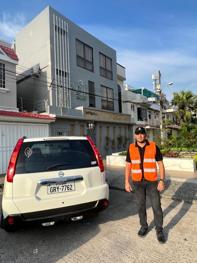 Nova Park Hotel グアヤキル エクステリア 写真